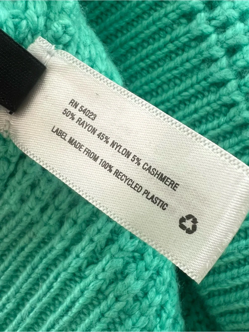 NWOT Gap knit infinity scarf